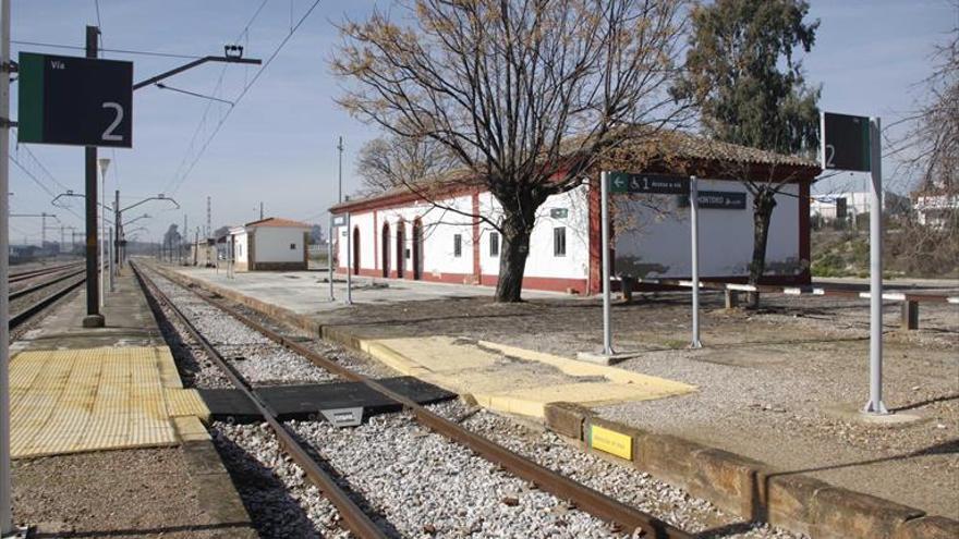 El Consistorio, molesto por la intención de ADIF de demoler la estación de tren