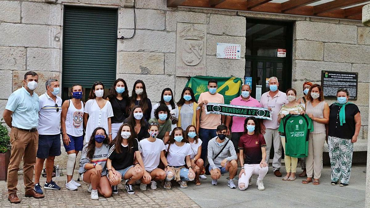 Los integrantes del equipo femenino del Bembrive. |  // FDV