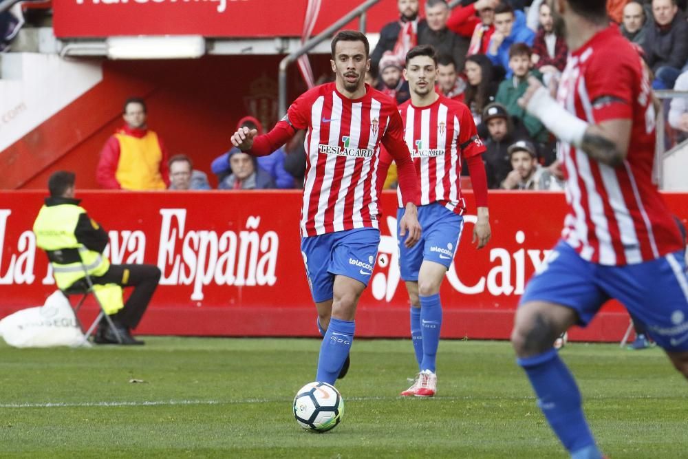 El partido entre el Sporting y la Cultural Leonesa, en imágenes