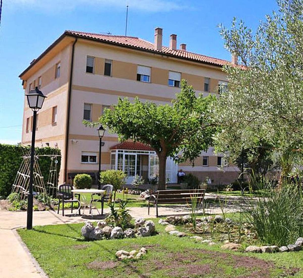 Residencia de Viver donde se produjo el brote tras la vacuna. | LEVANTE-EMV