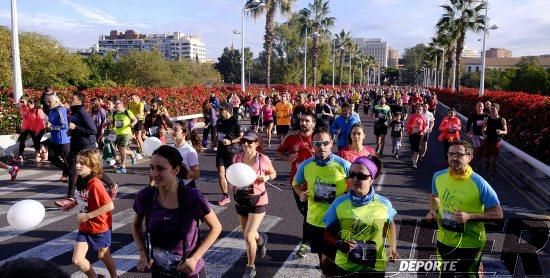 Búscate en la I Marxa contra la Violència de Gèner