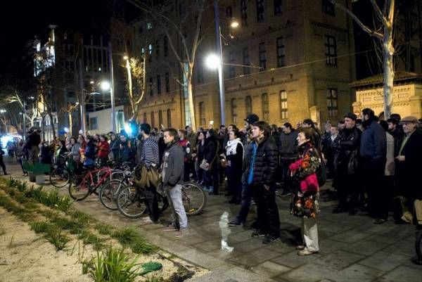 Fotogalería: Protesta ante la sede del PP en Aragón