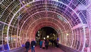 Esplugues da la bienvenida a la Navidad con una gran fiesta infantil