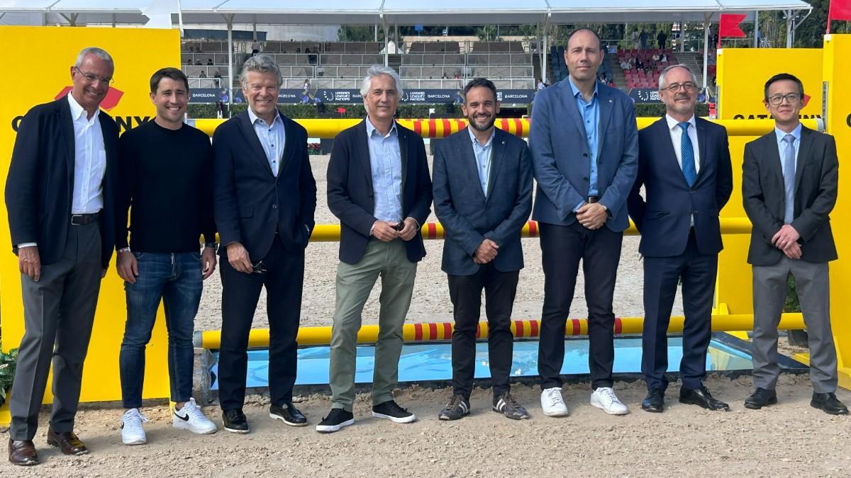 Algunas de las autoridades que han acudido en este primer día