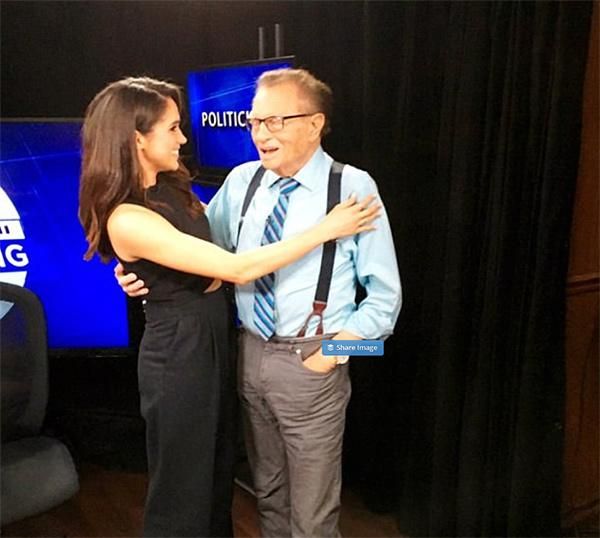Meghan Markle y Larry King en una de sus fotos borradas de la cuenta de Instagram