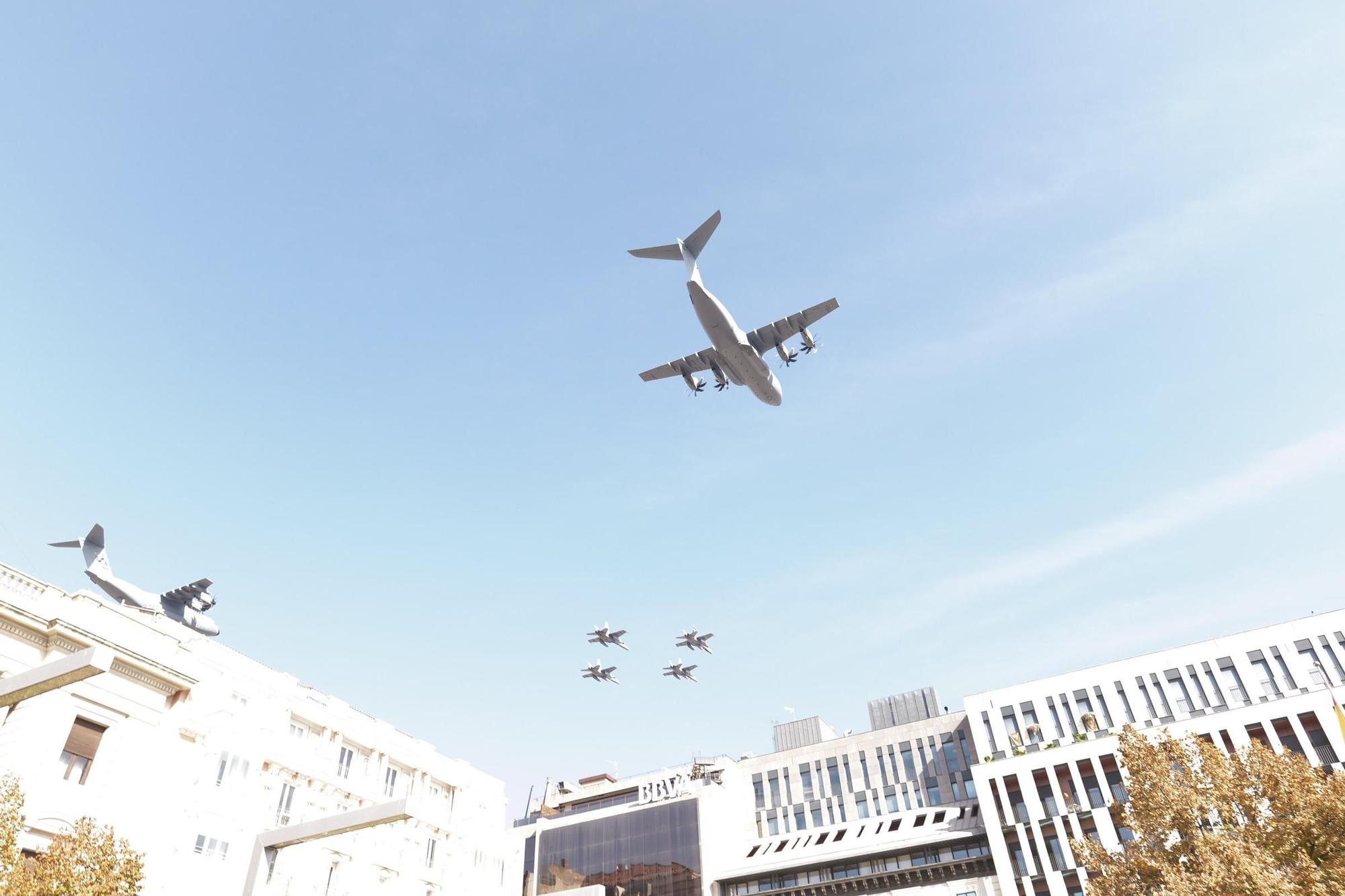 En imágenes | Zaragoza vive su día grande con la Ofrenda de Flores a la Virgen del Pilar