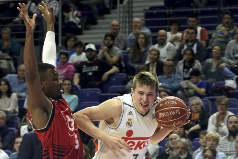 Las imágenes que nos ha dejado la derrota del CAI Zaragoza frente al Real Madrid (96-84)