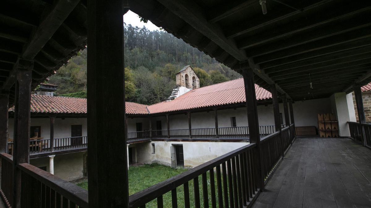 Recorrido por los monasterios olvidados del occidente de Asturias