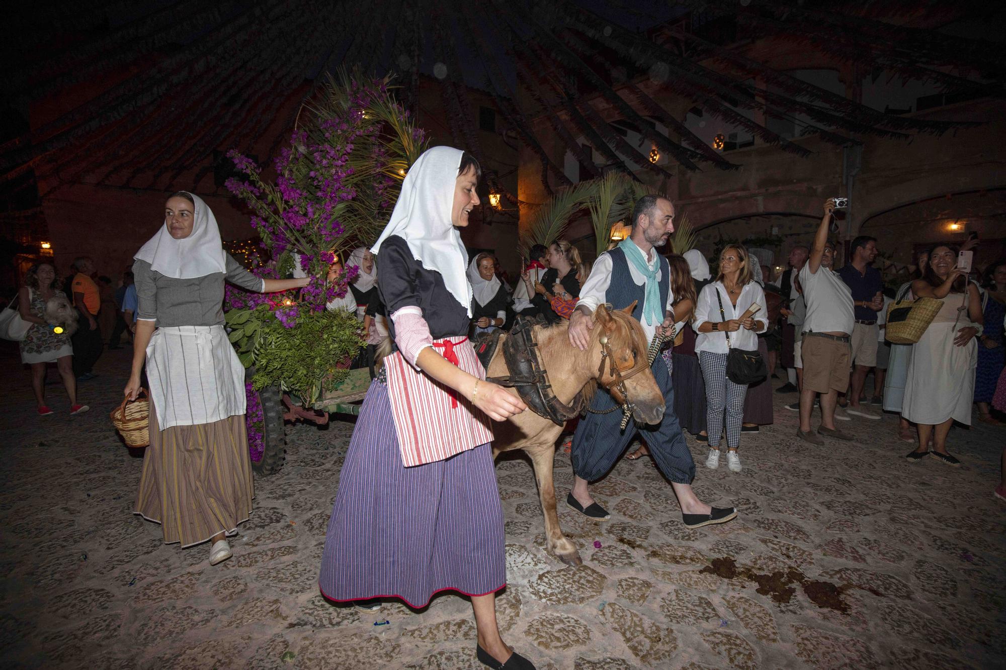 Valldemossa exhibe su devoción por la Beata