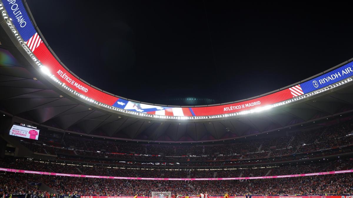 El nuevo SkyRibbon del Metropolitano, el videomarcador de 360 grados creado por Telefónica y el Atlético de Madrid.