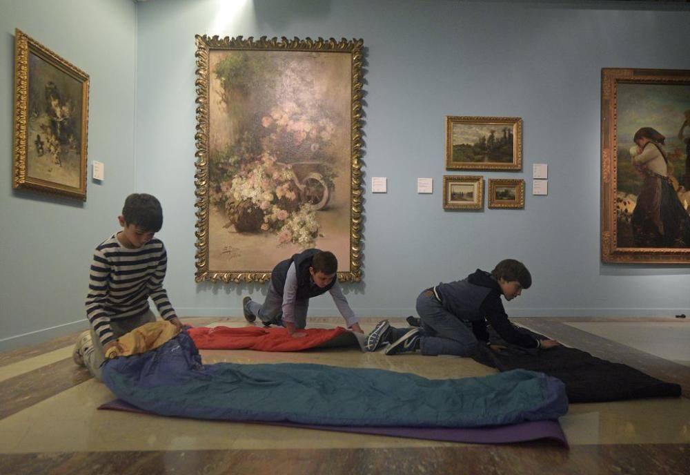 'Noche en los museos' con niños en el Mubam