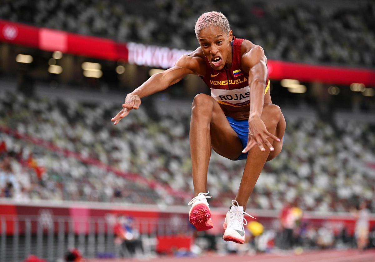 La venezolana Yulimar Rojas bate el récord mundial.