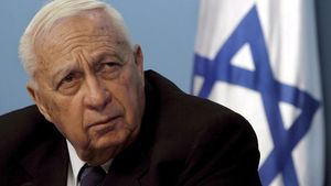 Ariel Sharon, en una imatge del novembre del 2005, a la seva oficina de Jerusalem.