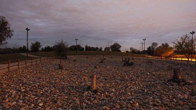 El parque Ríos de Aragón lleva dos años sin luz por un robo de cobre