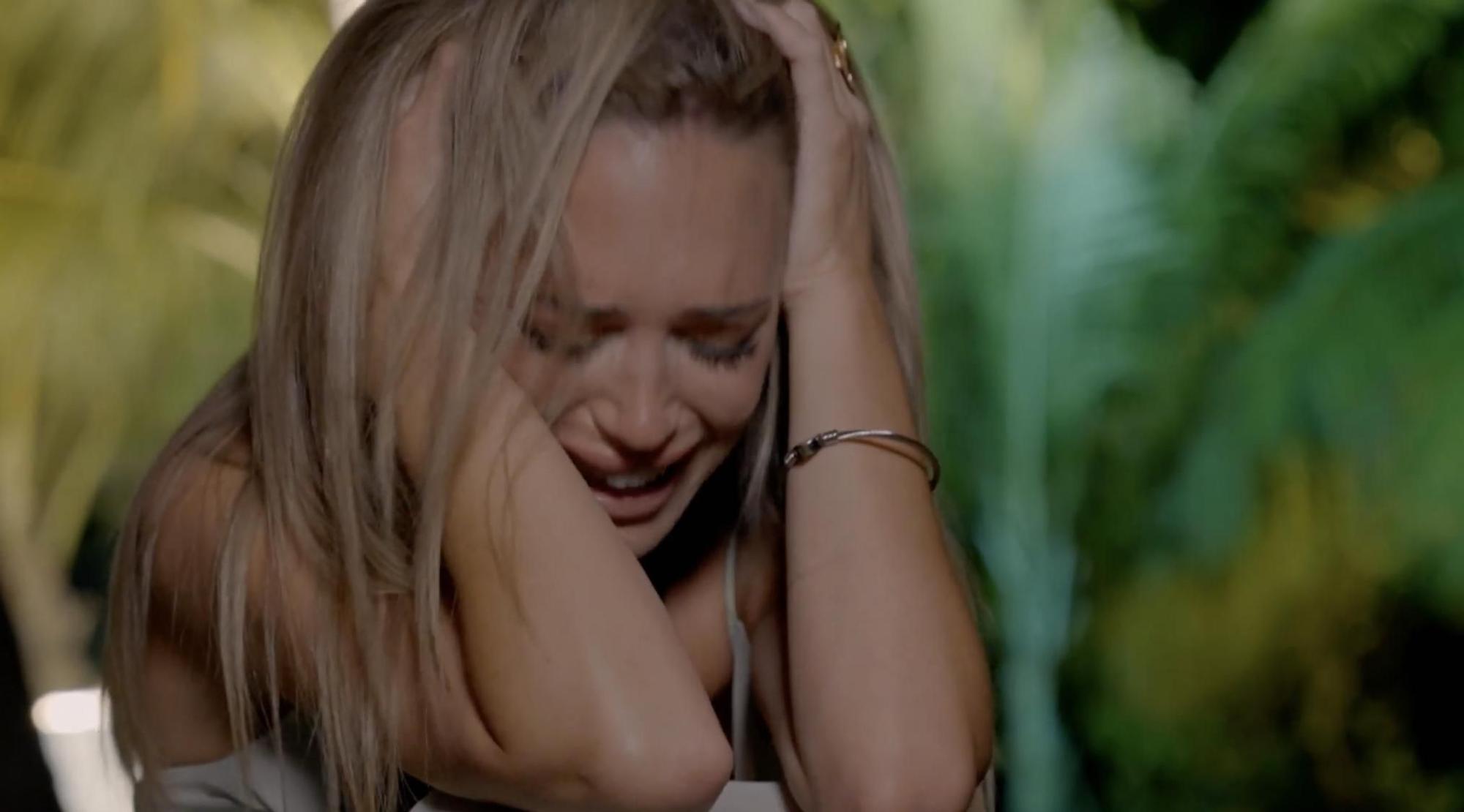 Almudena, dolida por las palabras de Darío