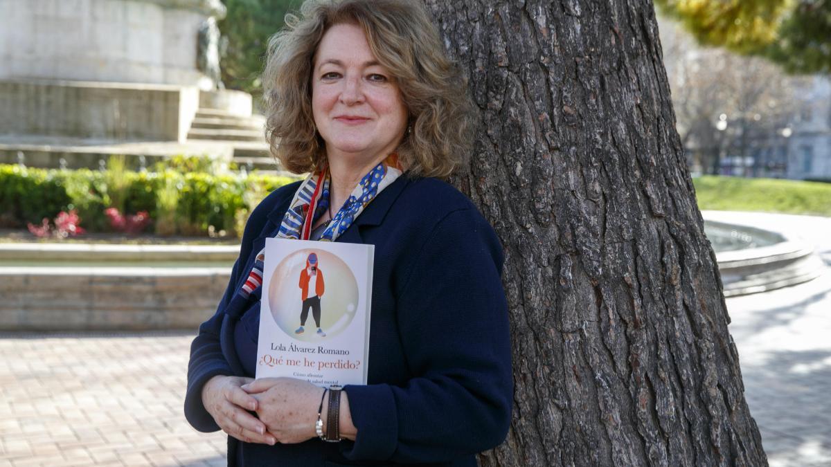 La psicoterapeuta Lola Álvarez, que ha presentado en Zaragoza su libro '¿Qué me he perdido?.