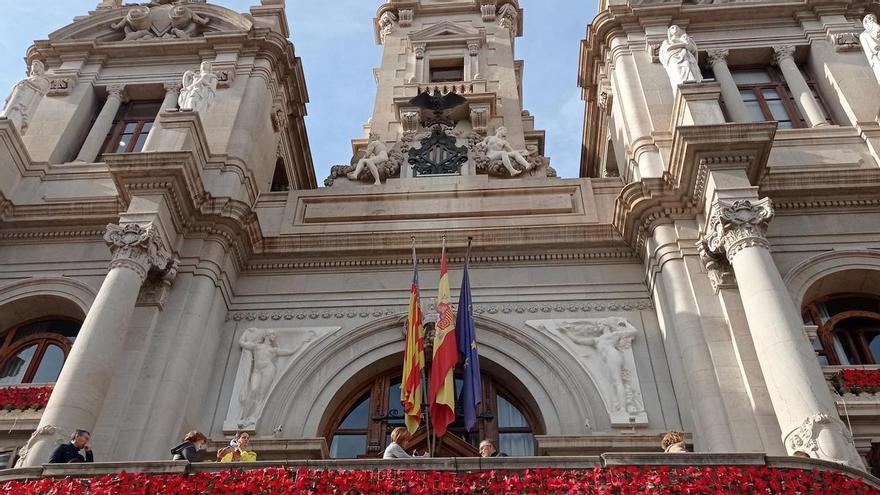 Los invitados de hoy al balcón del Ayuntamiento