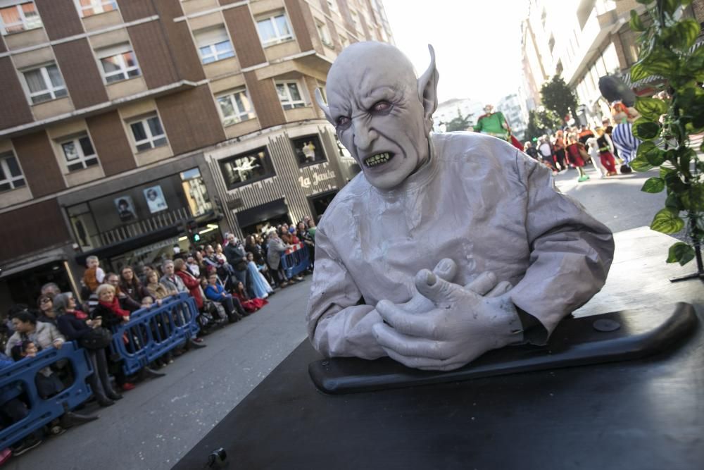 Oviedo celebra su Antroxu