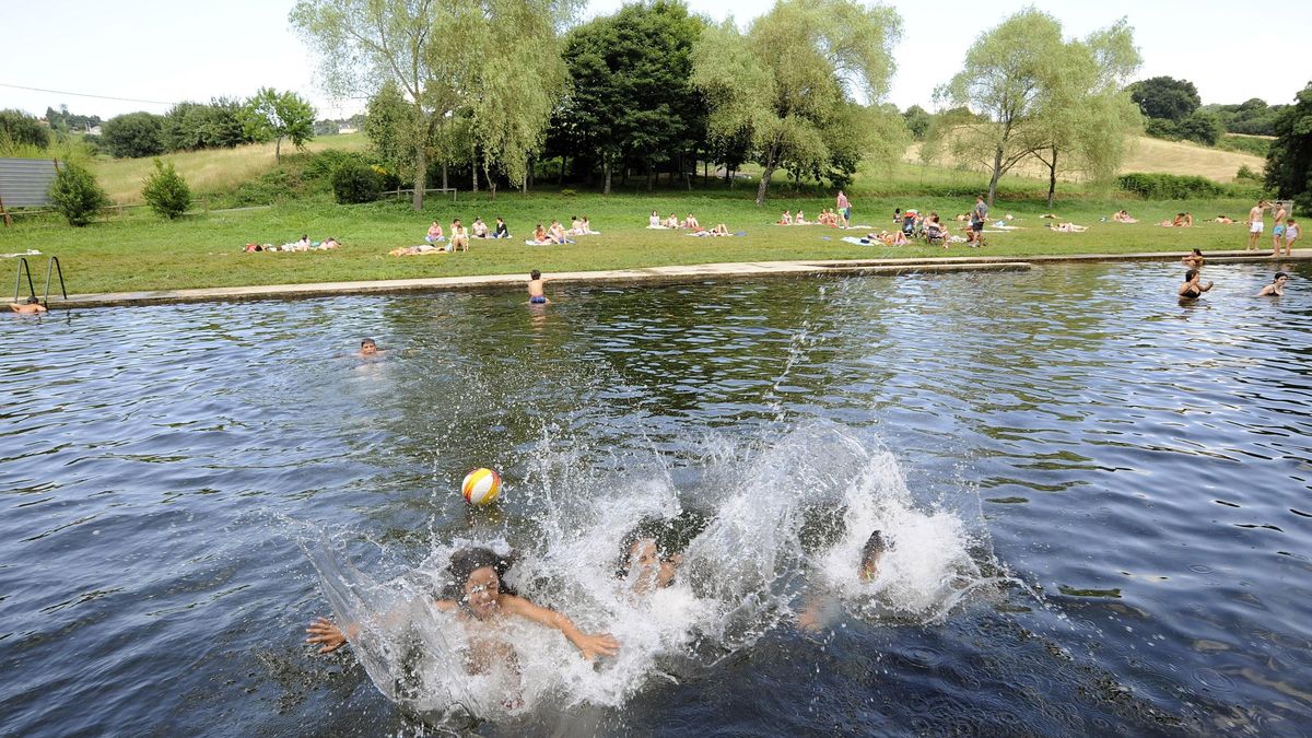 Playa fluvial de Pozo de Boi, en Vilatuxe (Lalín).