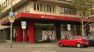 El Banco Santander tancarà el 13% de les seves sucursals a Espanya, xifra que suposa al voltant de 450 oficines, al llarg del 2016.
