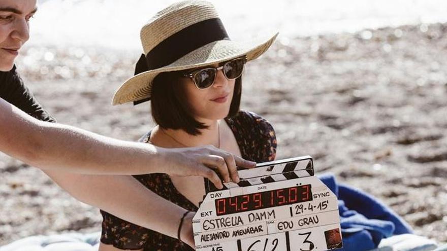 Dakota Johnson, a Eivissa per rodar un spot amb Amenábar