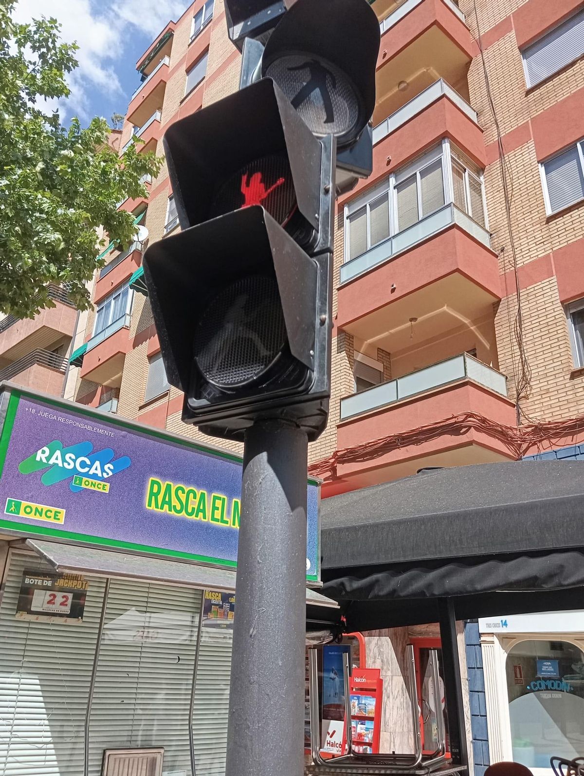 Semáforo heavy en Tres Cruces