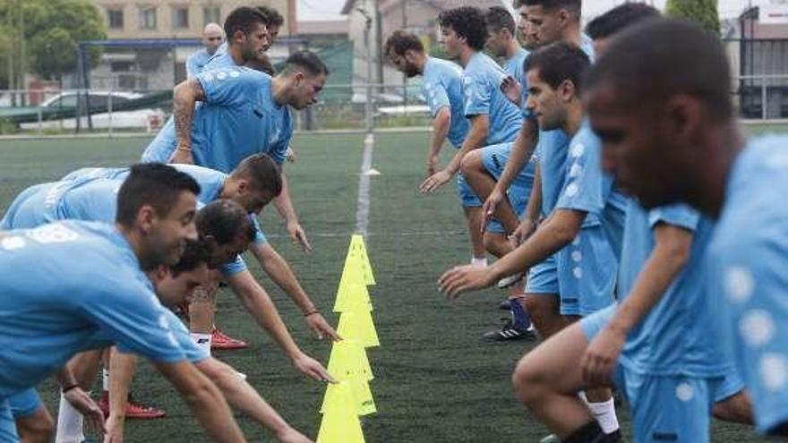 Un entrenamiento del Avilés de esta temporada.