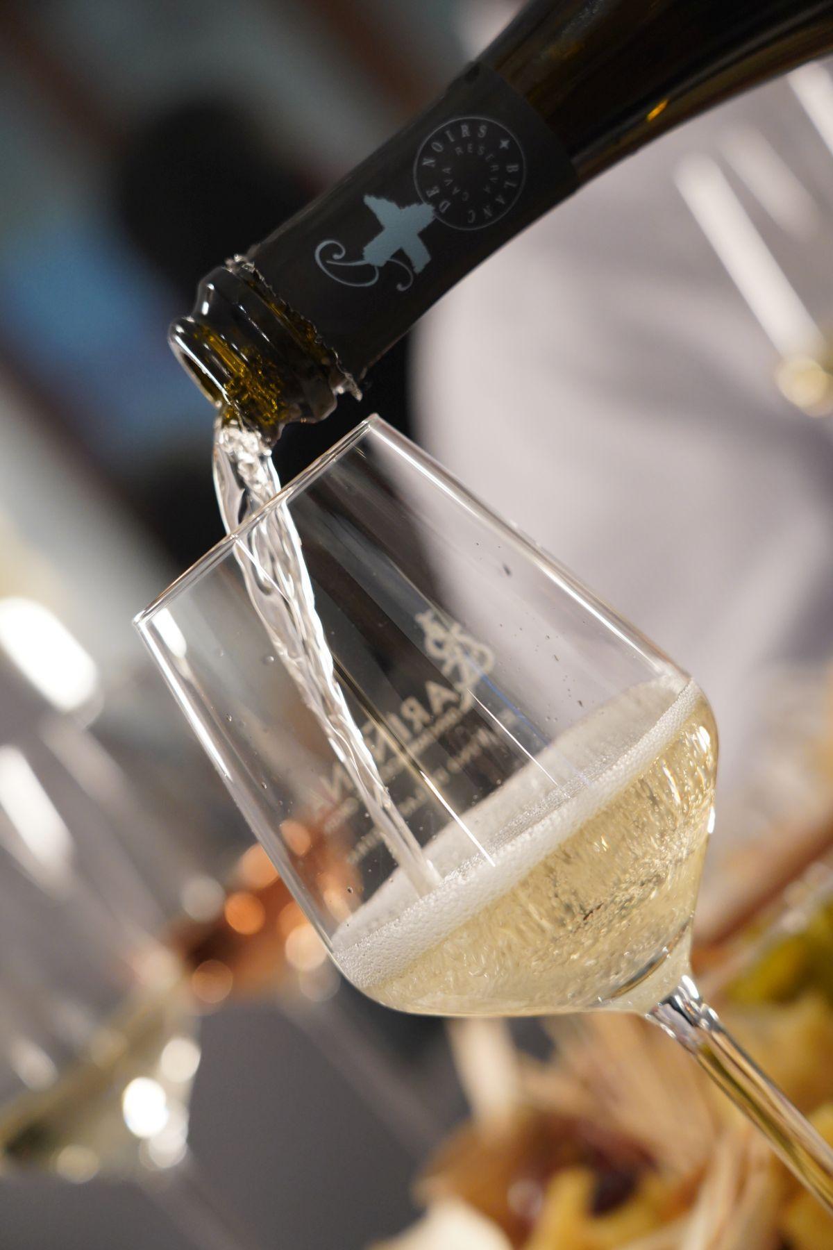 , Bodegas San Valero invita a celebrar las fiestas con orgullo aragonés y a redescubrir la autenticidad de sus cavas.