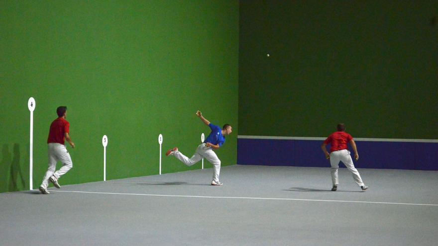 Benavente pone fin al Open de Pelota con la reinauguración del pabellón de La Rosaleda