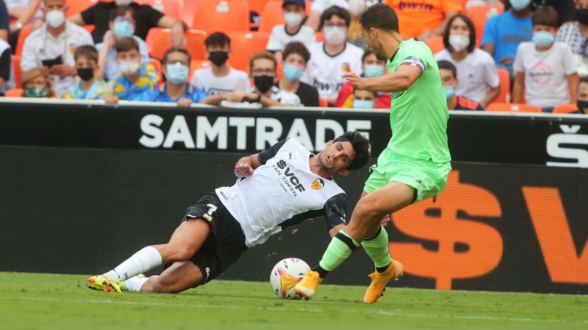 Partido de Liga entre el Valencia CF y el Athletic de Bilbao