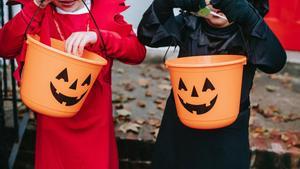 Niños disfrazados de Halloween, como foto de recurso.
