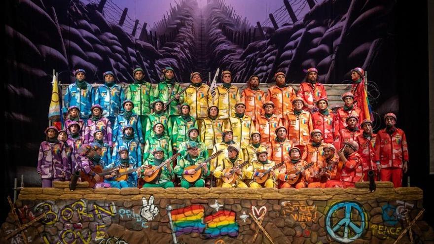 El Coro de Mérida defiende en el Carnaval de Cádiz los derechos del colectivo LGTBI