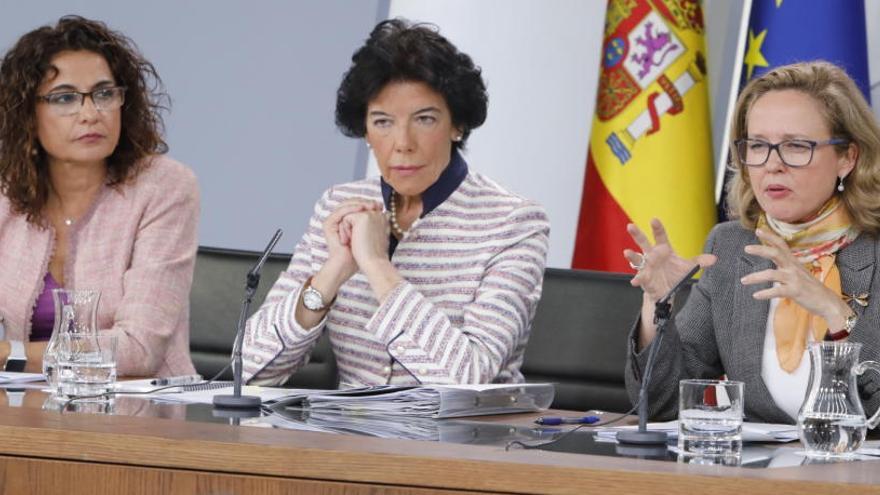 María Jesús Montero, Isabel Celaá y Nadia Calviño.