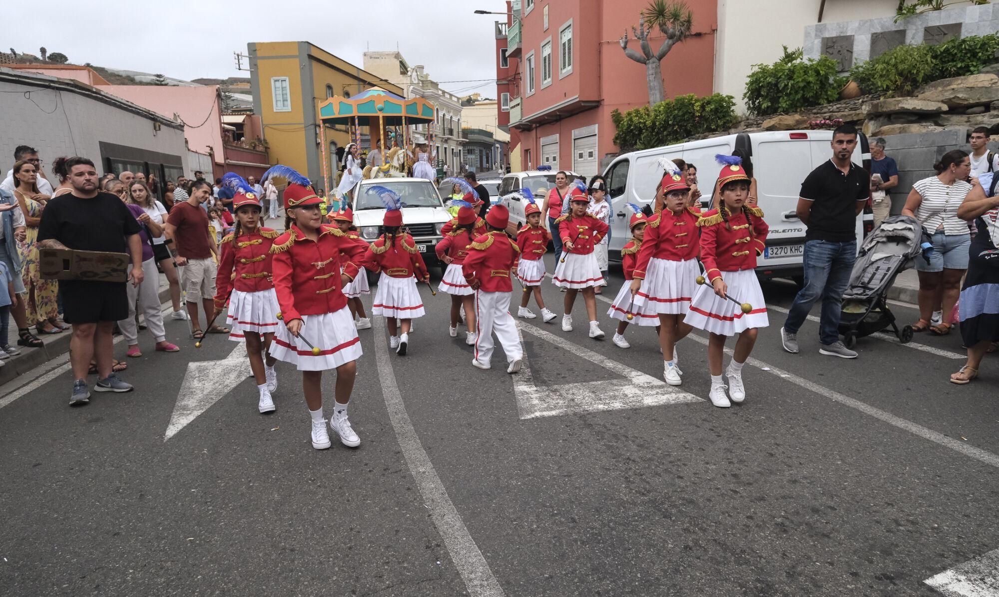 Batalla de flores en las Fiestas de la Virgen de Guíaa