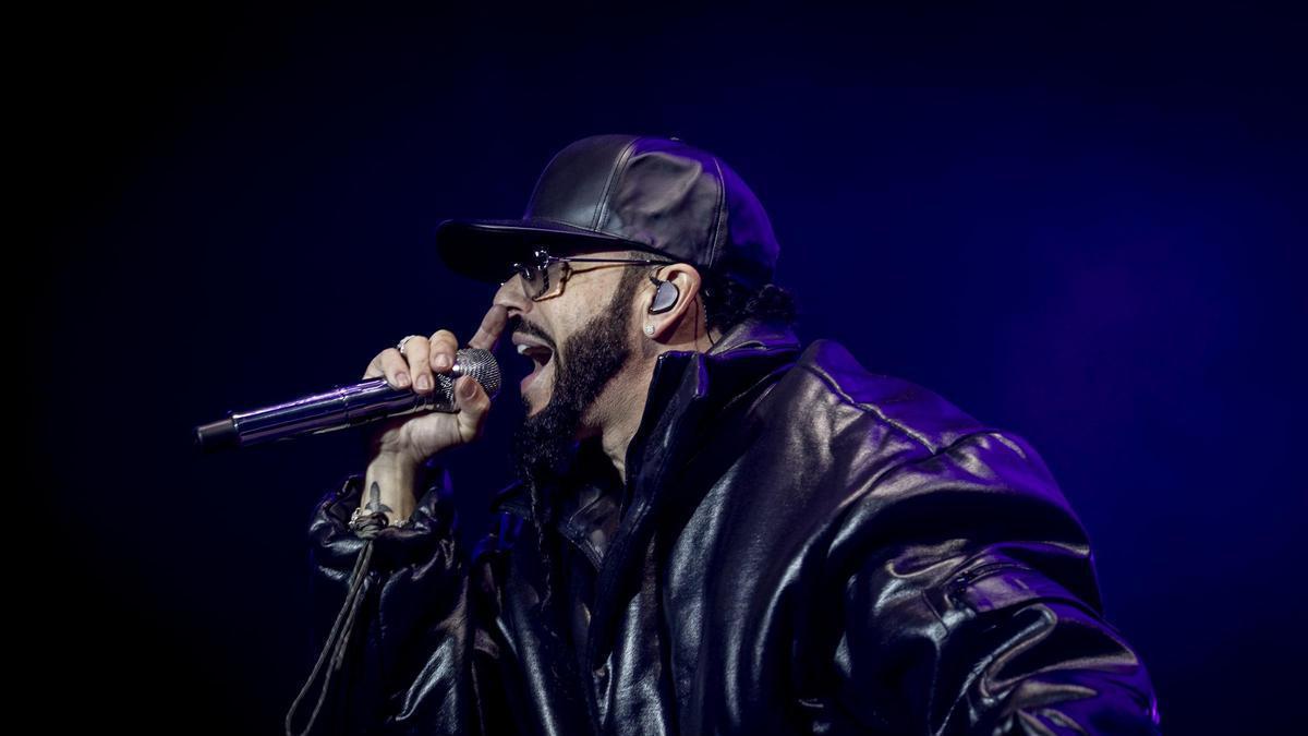 Yandel.