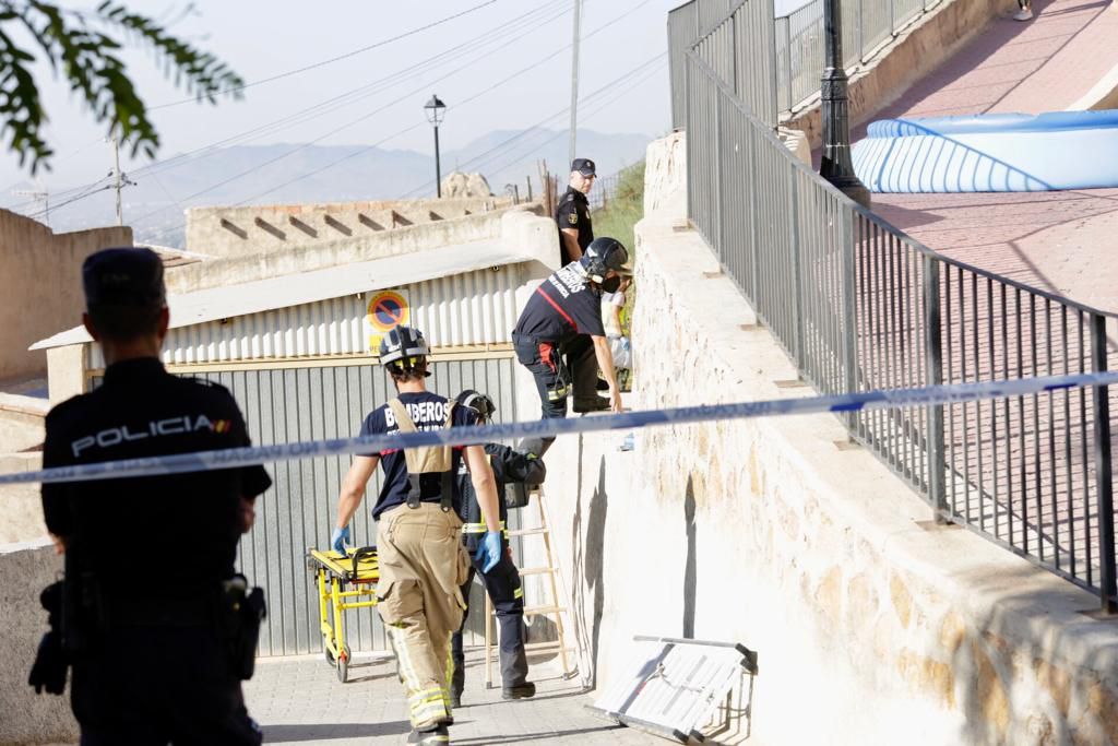 Encuentran muerto a un vecino de Lorca desaparecido encajado en el hueco entre dos casas