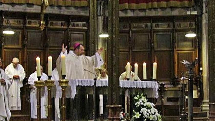 La catedral recorda el bisbe Jaume Traserra