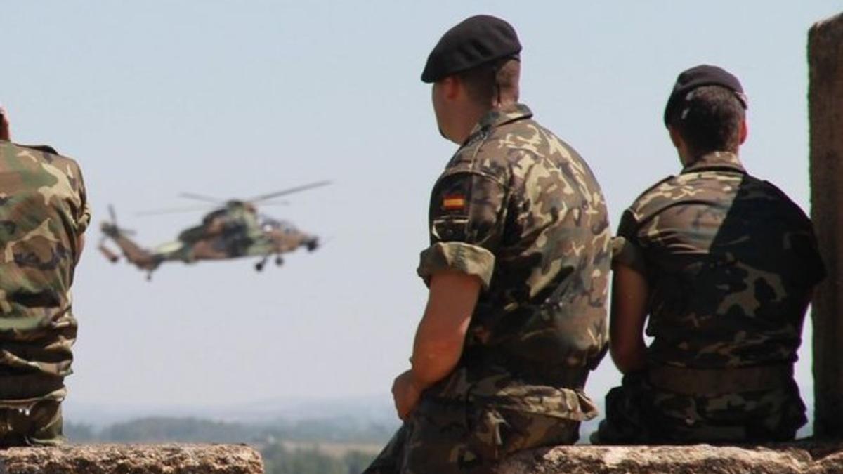 Soldados del Ejército español, en unas maniobras.