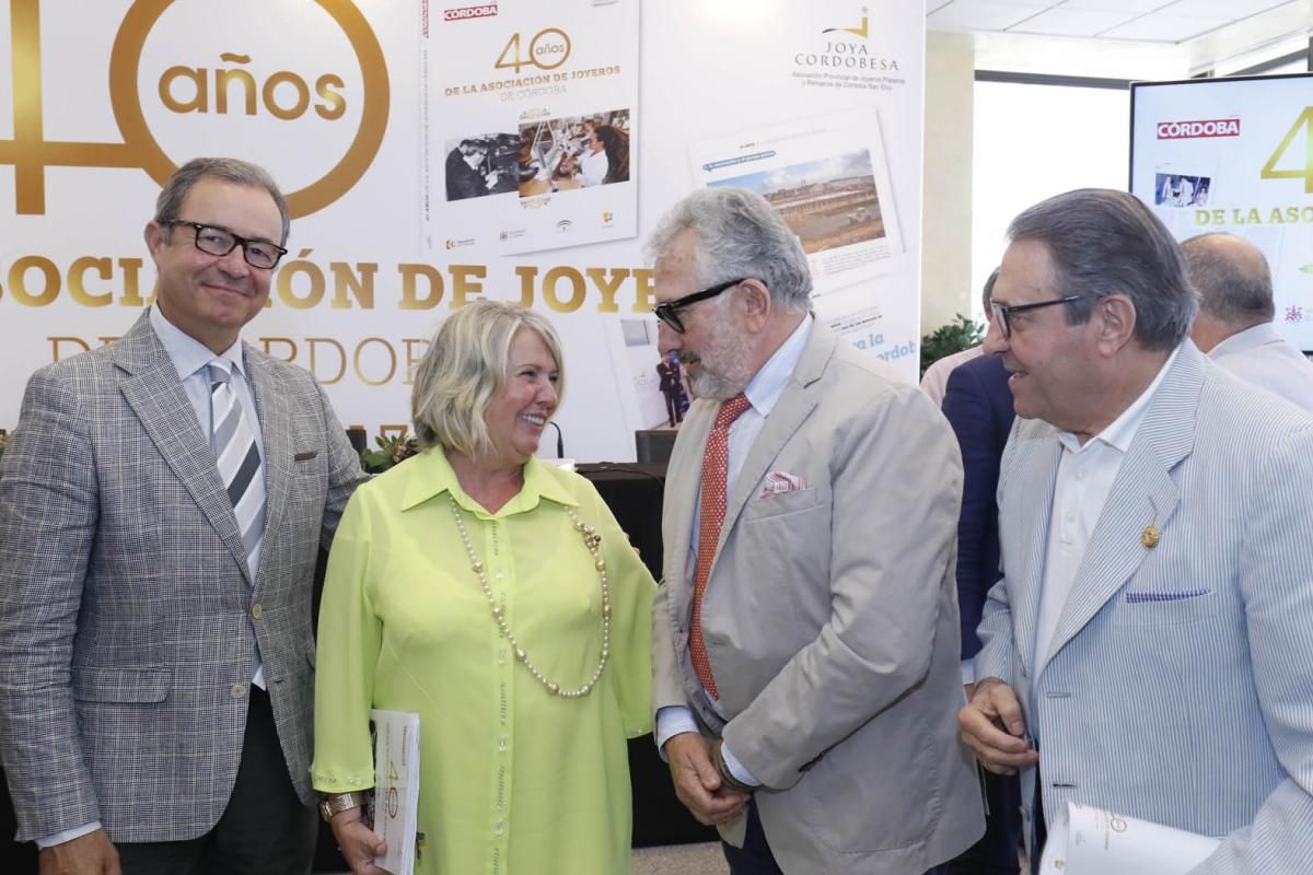Fotogalería / Presentación del libro '40 años de la Asociación de Joyeros de Córdoba'