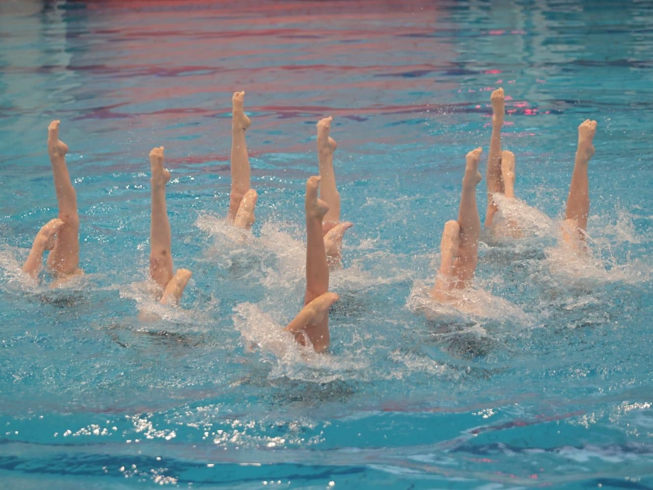 Exhibición solidaria por la dana del equipo español de natación artística