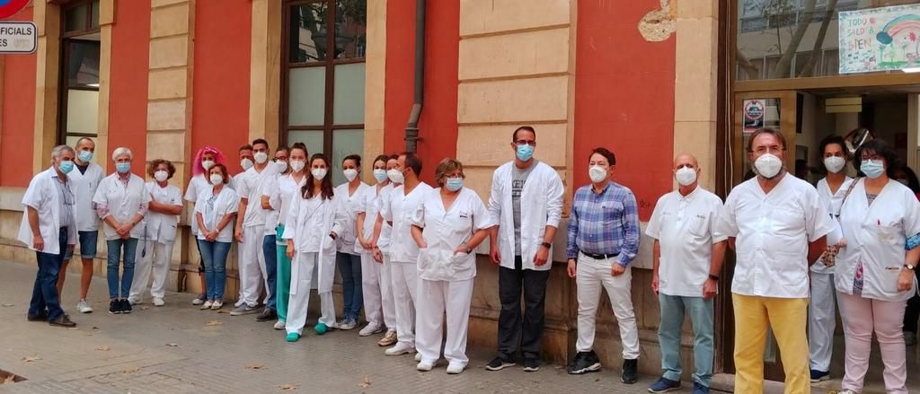 Concentración en repulsa a la agresión a una médica en Palma