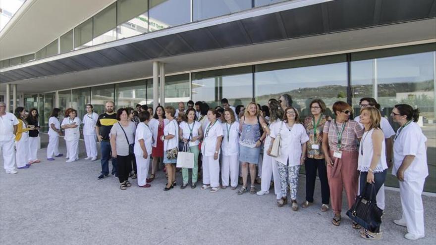 Los sanitarios explotan y denuncian falta de personal en el nuevo hospital