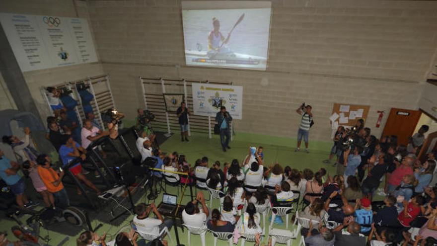 Nervios y mucha emoción en la regata final de Portela