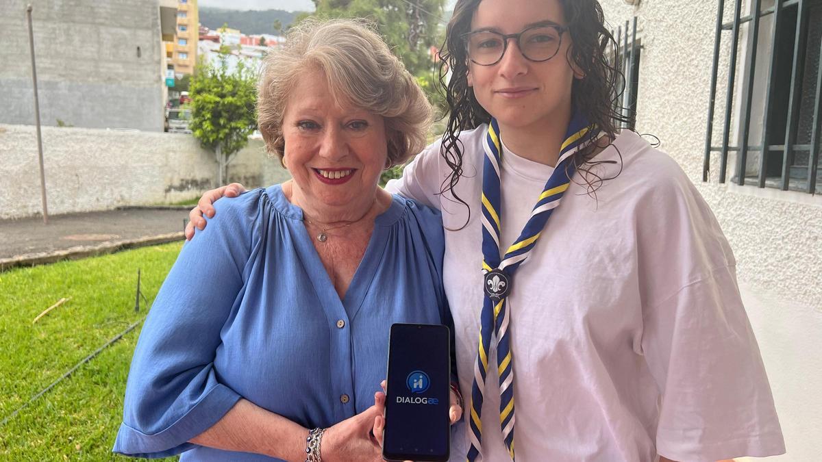 Yolanda Alonso y Leire Domínguez, dos usuarias de Dialogae