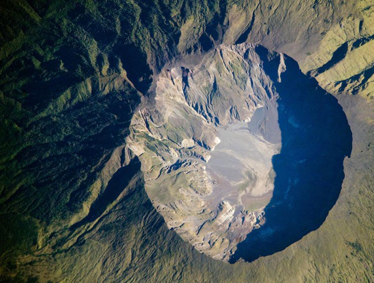 Cráter del volcán Tambora