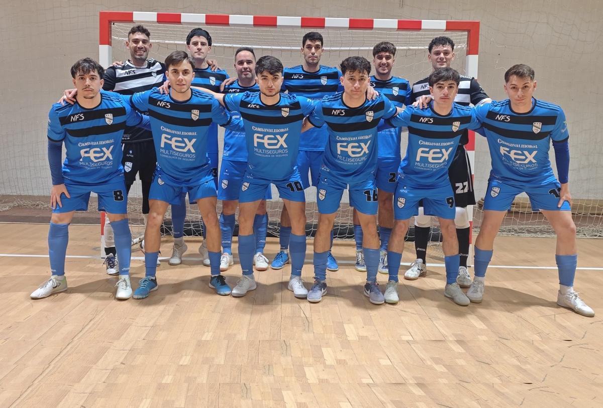 Plantilla del Fex Multiseguros Navalmoral en el partido ante el Ciudad de Almendralejo.