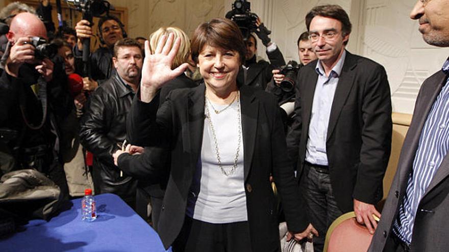 Martine Aubry mostra la seva satisfacció després de ser designada nova líder dels socialistes.