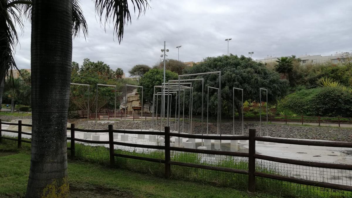 Estado de abandono del parque Juan Pablo II