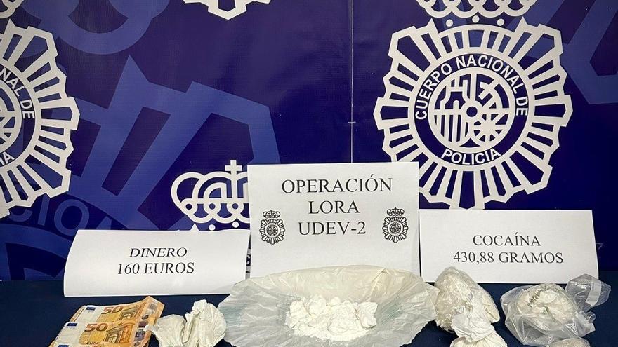 Droga incautada al desarticular un punto de venta al menudeo en Mijas