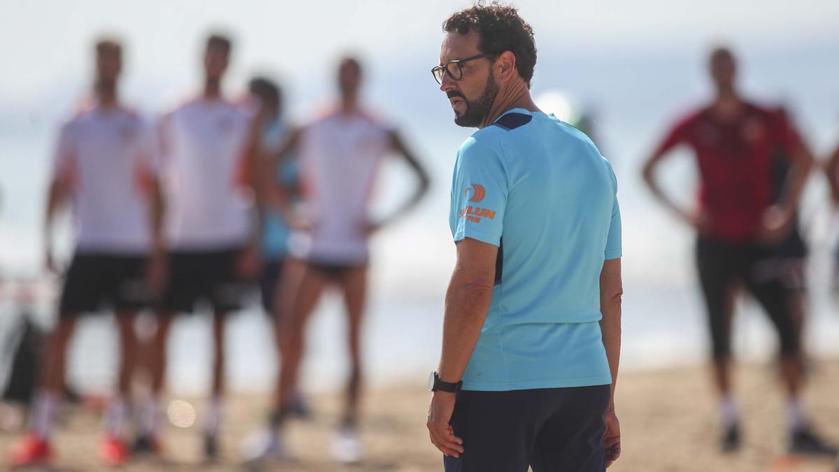 Una imagen de Bordalás, técnico que este viernes se estrena con el Valencia CF